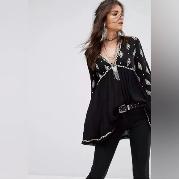 Free People Tops - Free People Diamond Embroidered Tunic